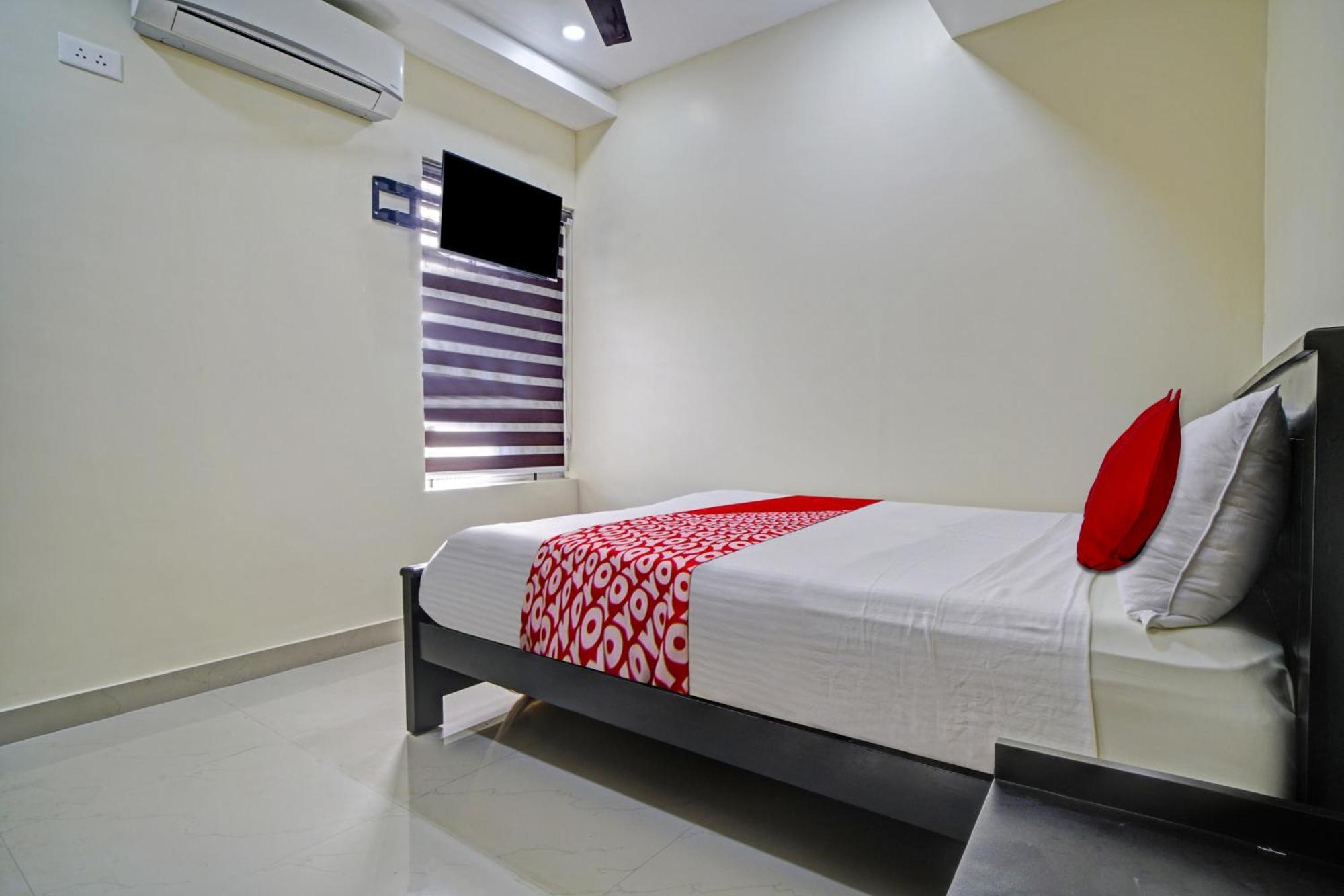 Hotel O Crystal Executive Suites Kochi Luaran gambar