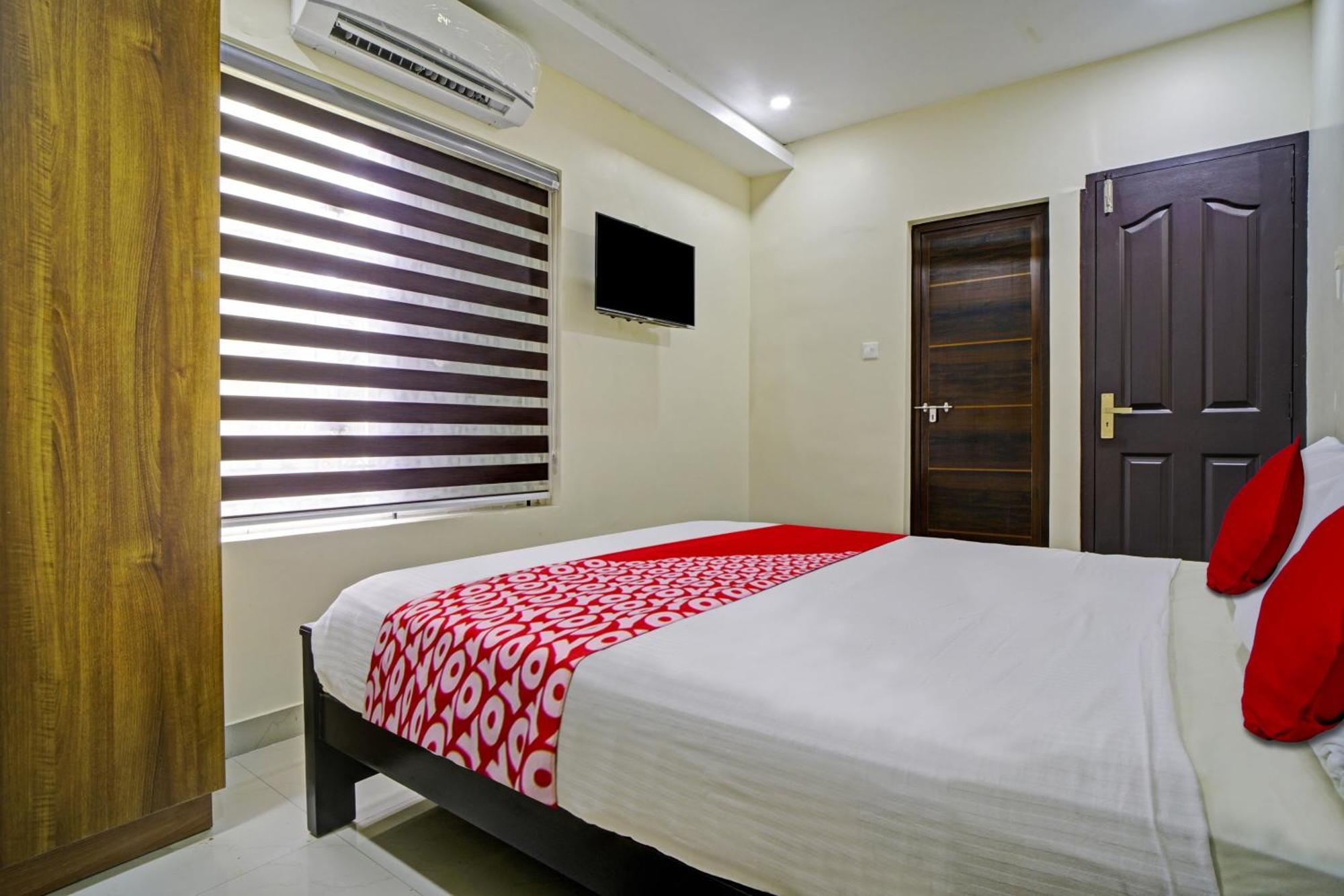 Hotel O Crystal Executive Suites Kochi Luaran gambar