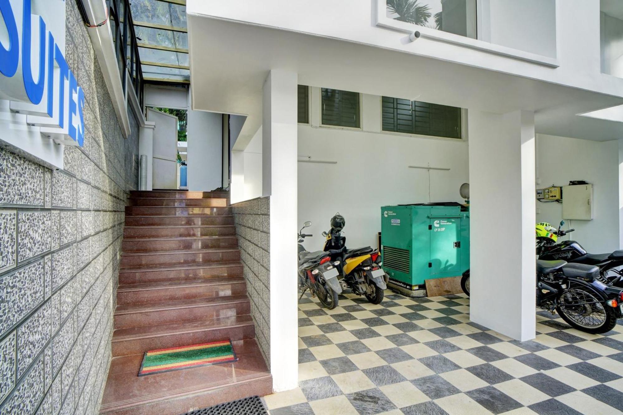 Hotel O Crystal Executive Suites Kochi Luaran gambar