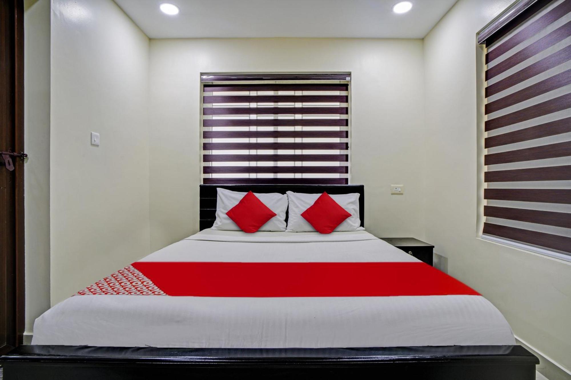 Hotel O Crystal Executive Suites Kochi Luaran gambar