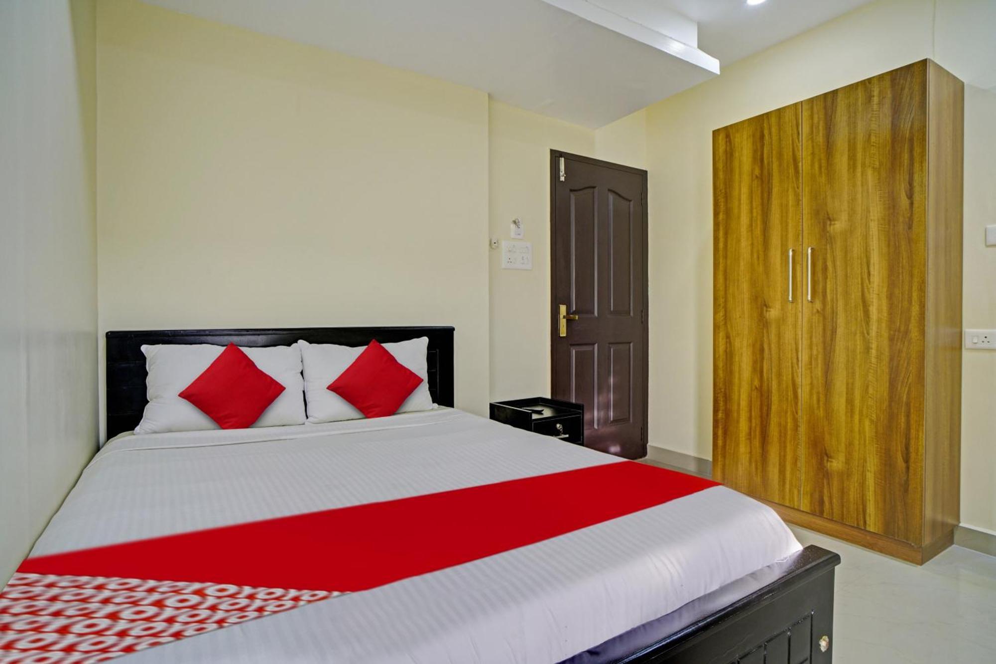 Hotel O Crystal Executive Suites Kochi Luaran gambar